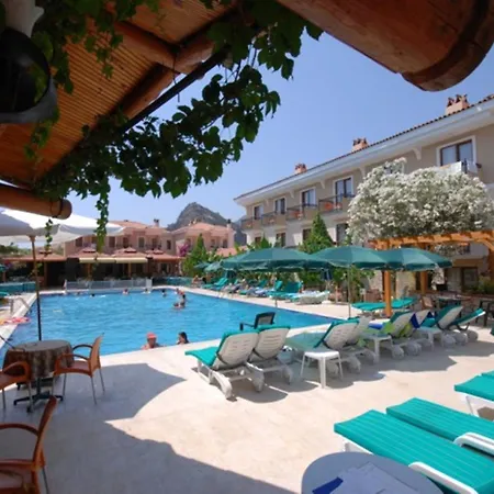 Ξενοδοχείο Perdikia 3*